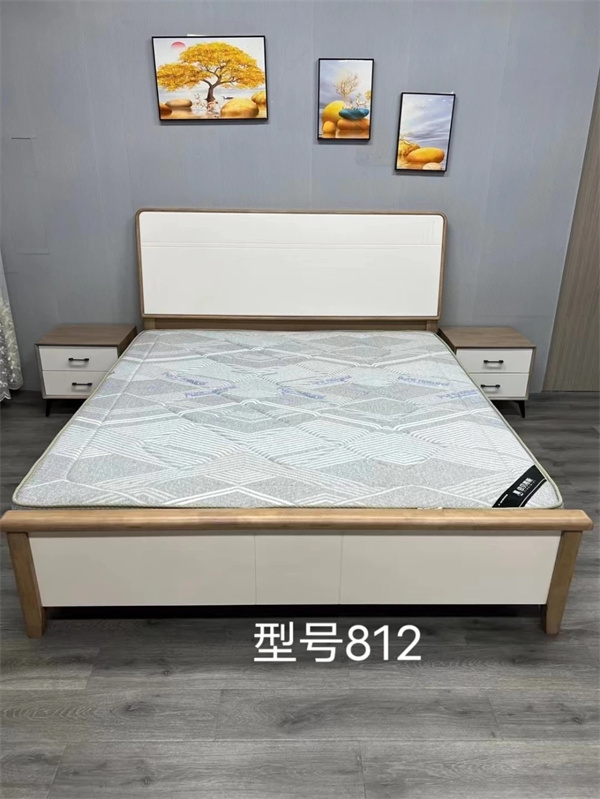 812#